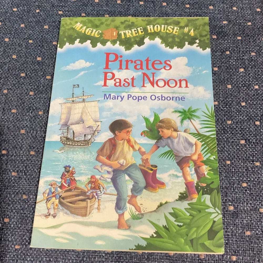 Magic Tree House 📚set Pirates, Polar Bears, Dolphins, Mummies, High Tide Hawaii